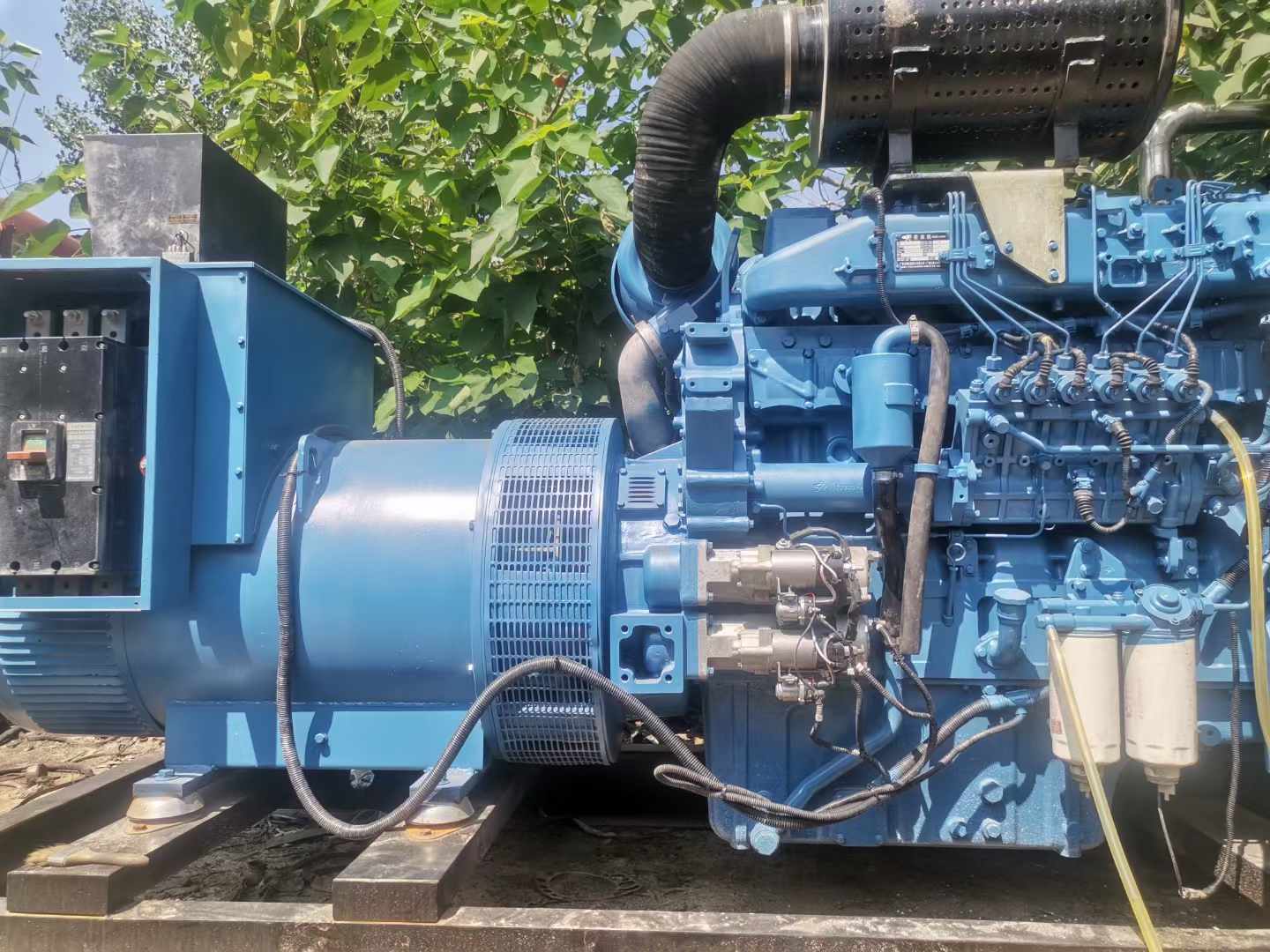 景宁详细说明降低 800kW 柴油发电机输出电流波动的方法